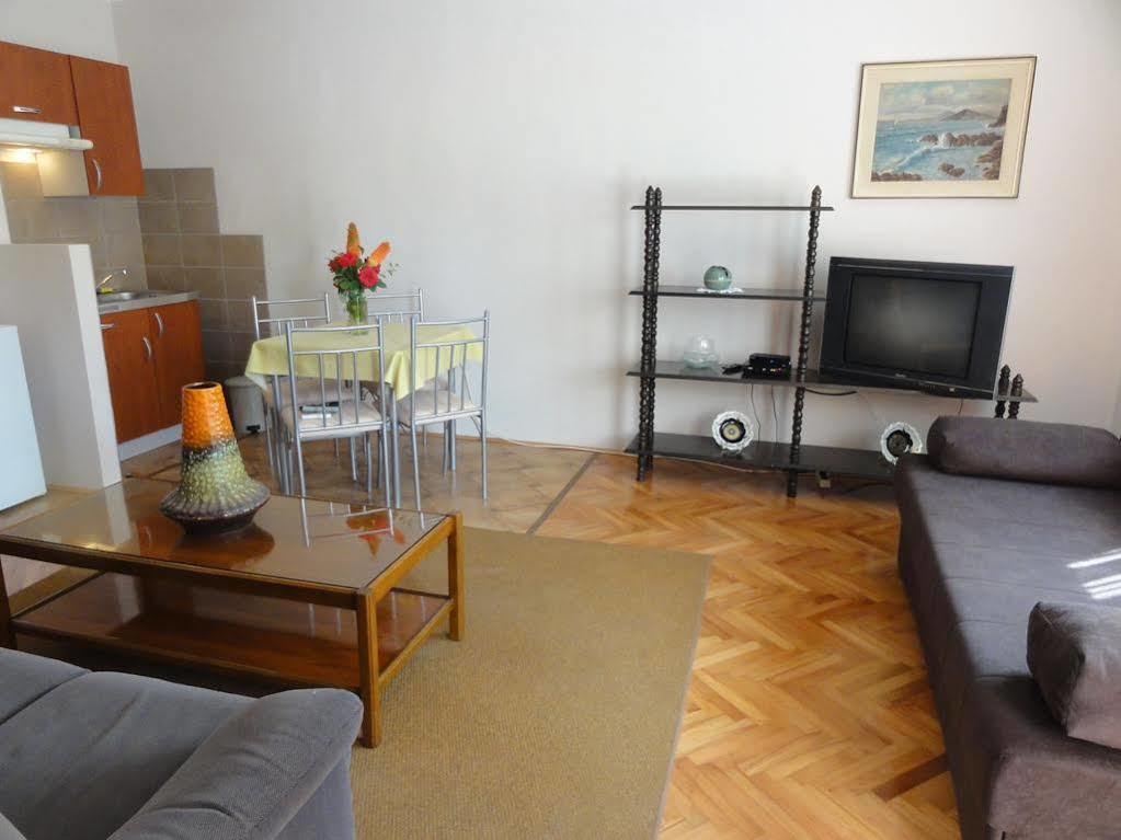 Guest Accommodation Neno Zadar Exterior photo
